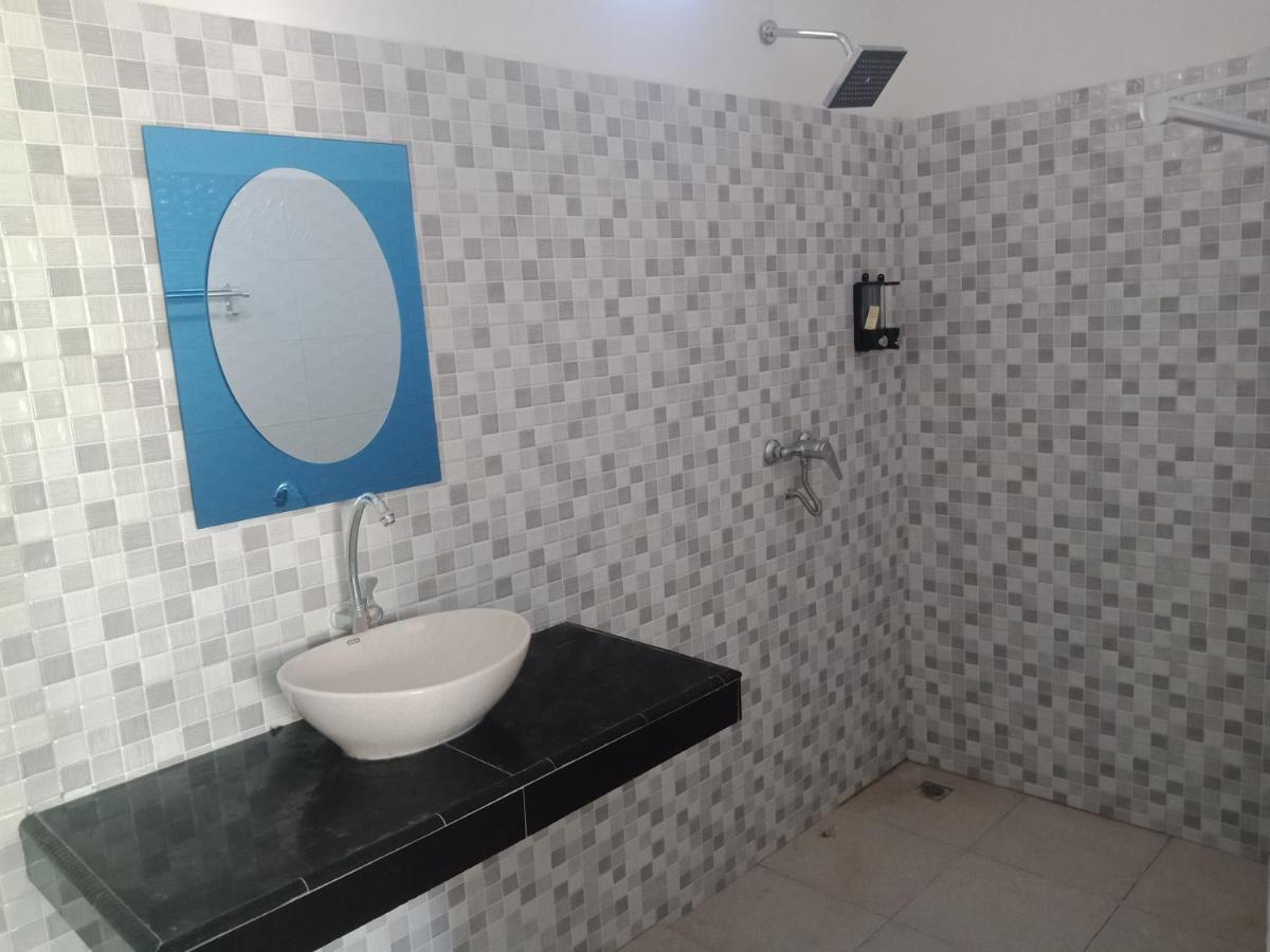 The Poetri Oka Hotel Batununggul Kültér fotó