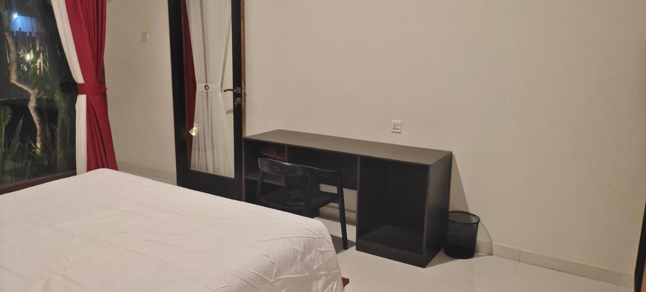 The Poetri Oka Hotel Batununggul Kültér fotó