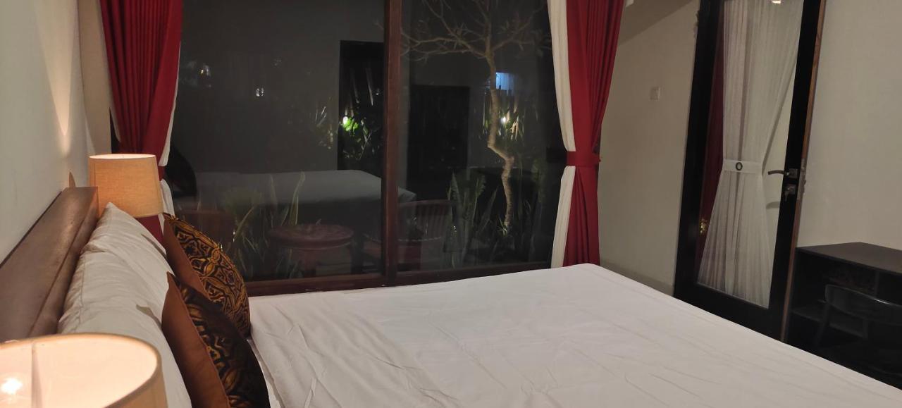 The Poetri Oka Hotel Batununggul Kültér fotó